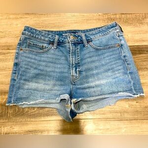 Old Navy High Rise OG Straight light blue denim shorts